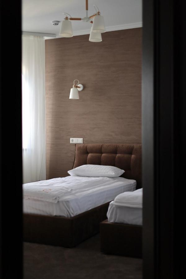 River Stone Hotel เชชอเร ภายนอก รูปภาพ