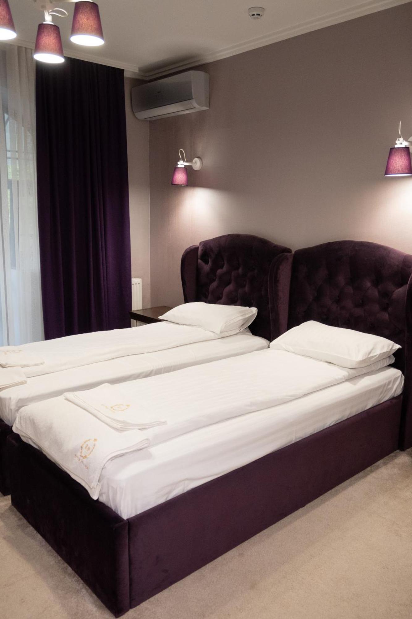 River Stone Hotel เชชอเร ภายนอก รูปภาพ